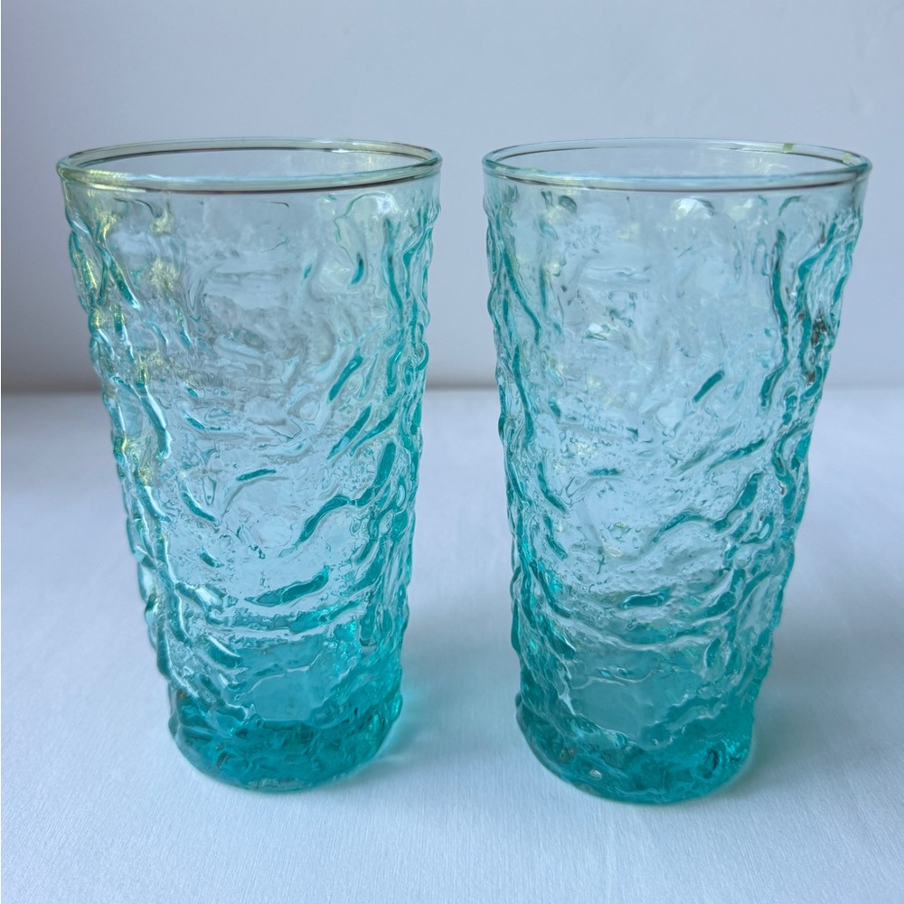 2 Anchor Hocking Textured Blue Glass Tumblers